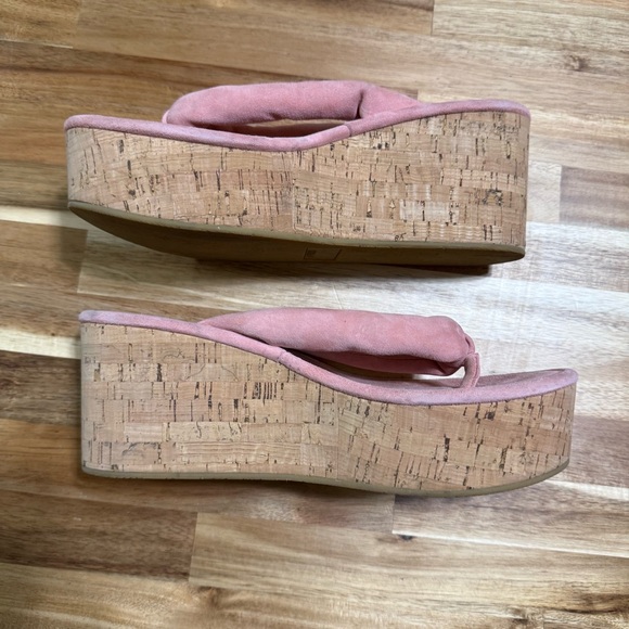 Veronica Beard Gabby Platform Cork Wedge Thong
Sandal in Dragonfruit Pink Size 8 - Picture 4 of 10